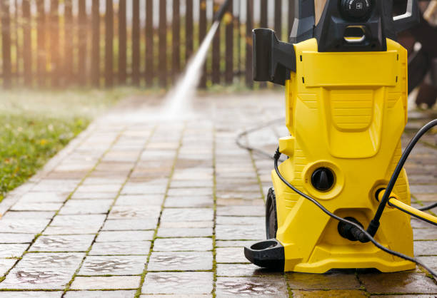 Best Pool Deck Cleaning  in Muttontown, NY